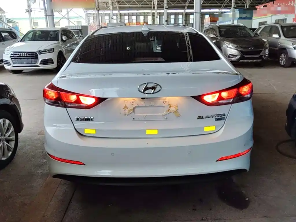 Hyundai Celesta 2017 — фото 6