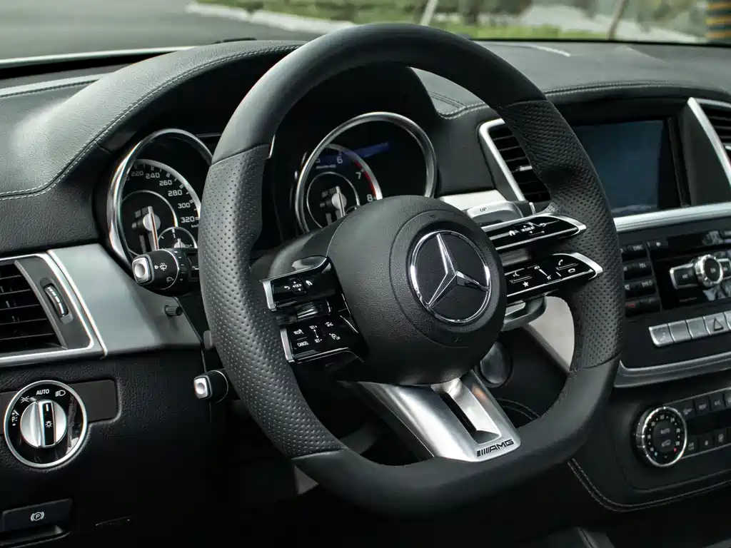 Mercedes-Benz M-Class AMG 2013 — фото 8