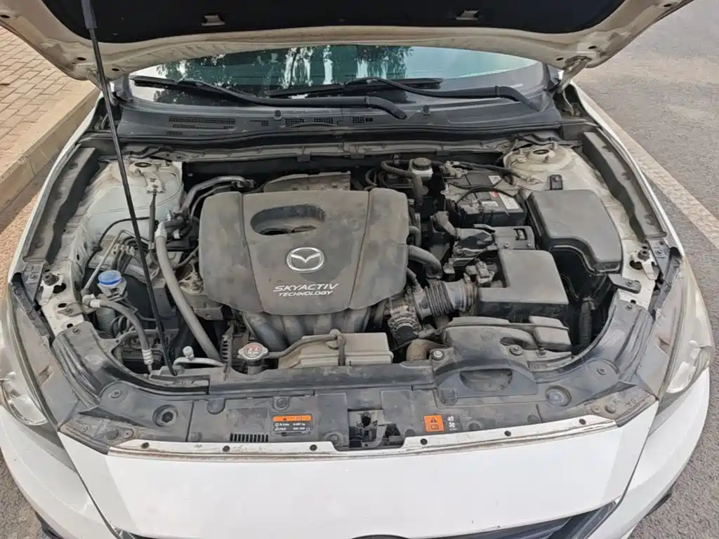 Mazda 3 Axela 2015 — фото 20