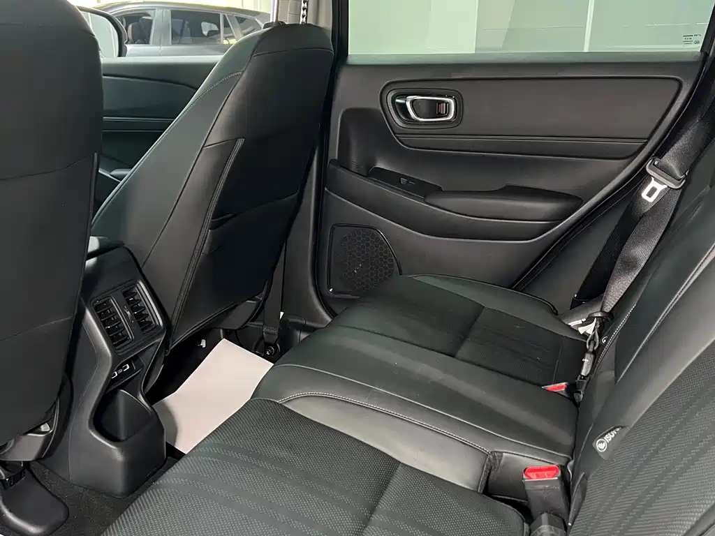 Honda Vezel 2023 — фото 14