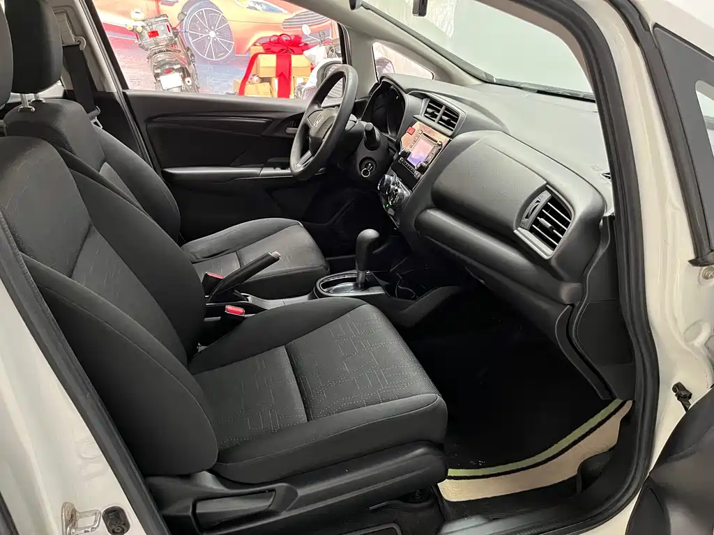 Honda Fit 2017 — фото 12