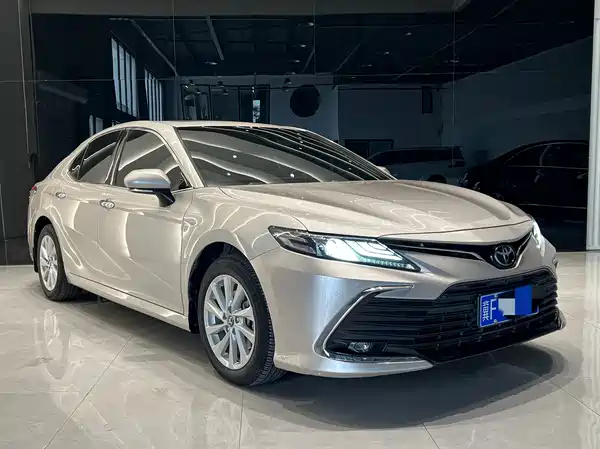 Toyota Camry 2021