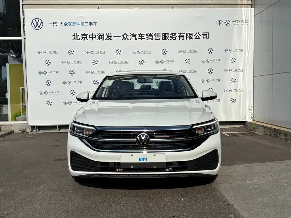 Volkswagen Sagitar 2026