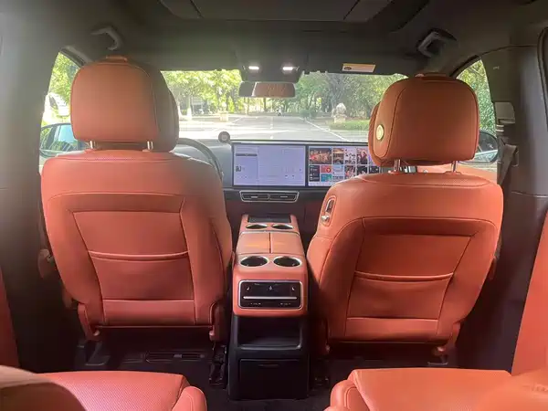 Li Auto L8 2024