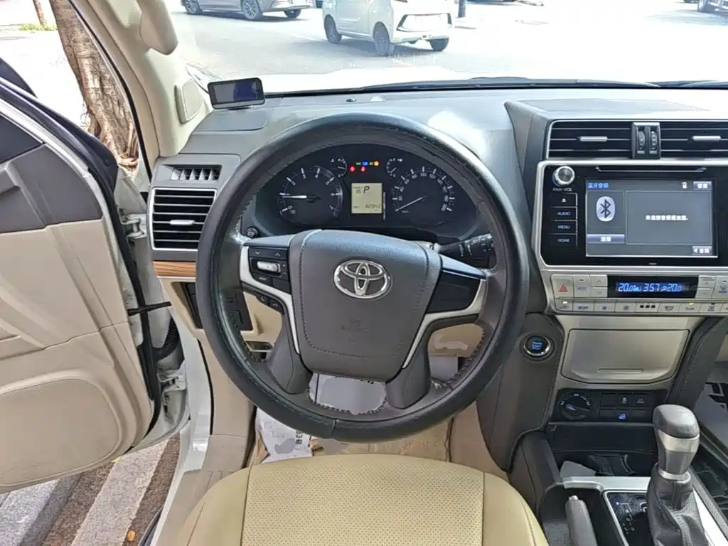 Toyota Prado 2018 — фото 11