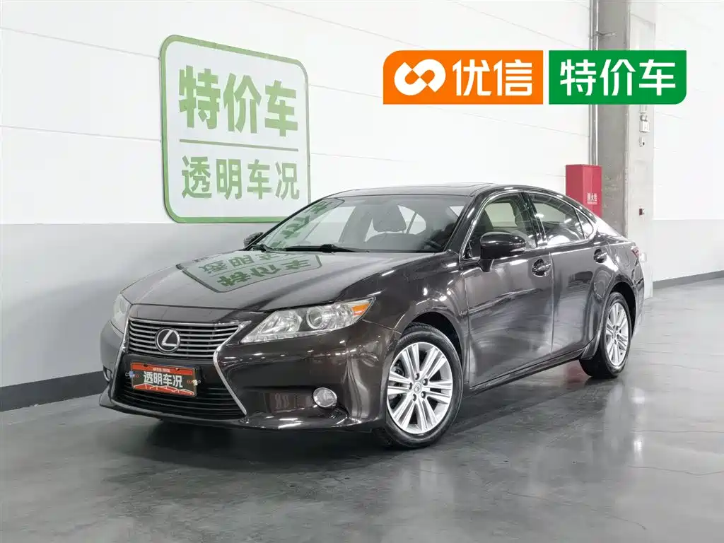 Lexus ES 2012