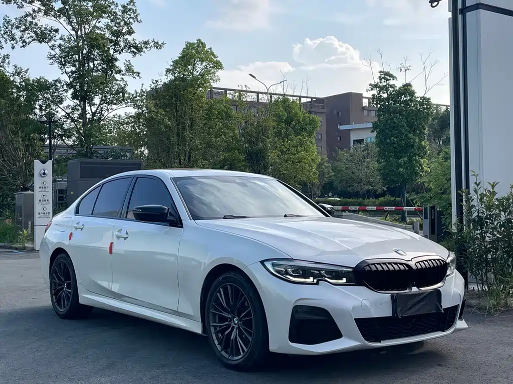BMW 3 Series 2020