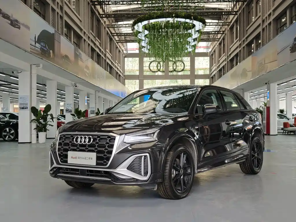 Audi Q2L 2024