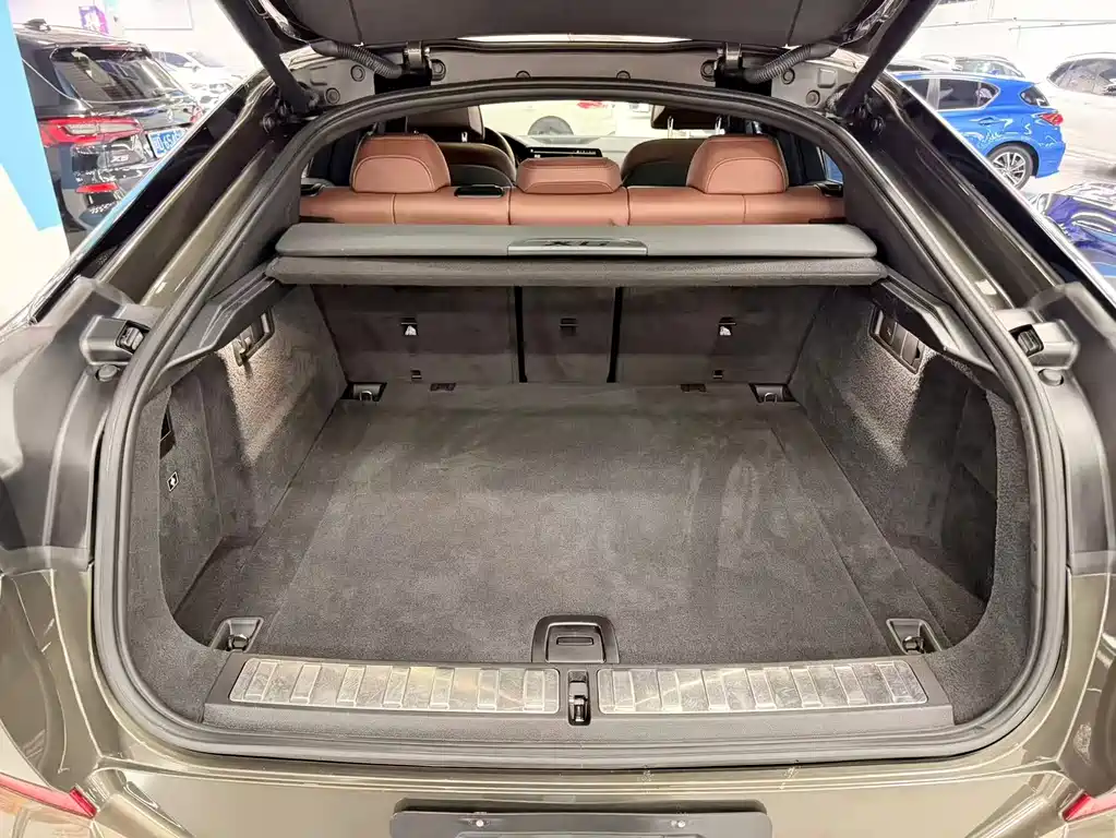 BMW X6 2021 — фото 17