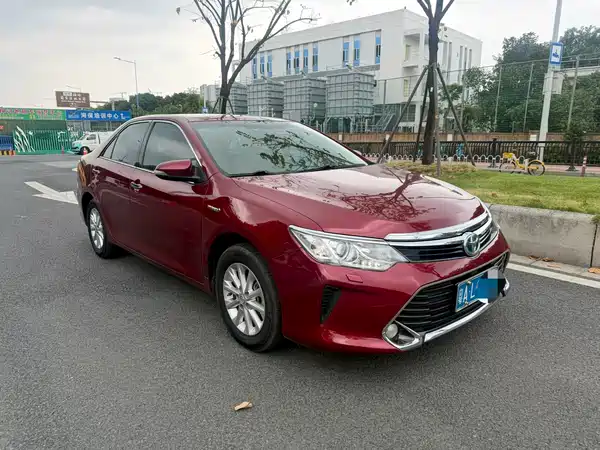 Toyota Camry 2016