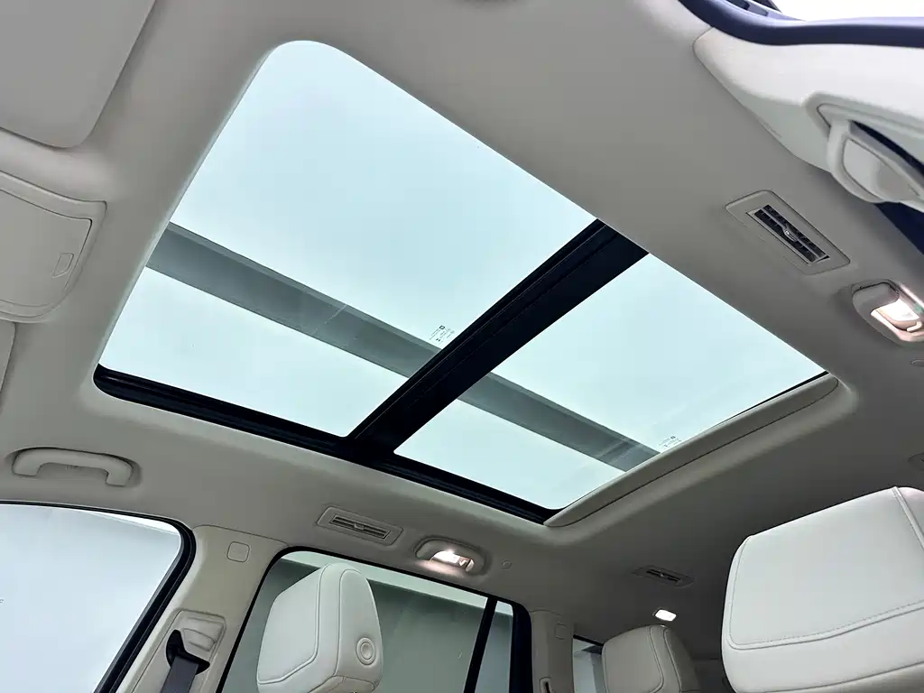 Cadillac XT6 2024 — фото 14
