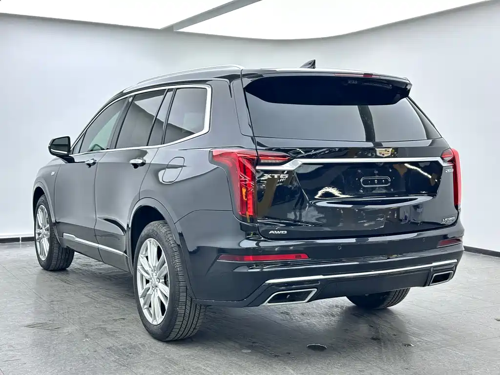 Cadillac XT6 2024 — фото 9