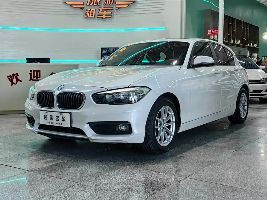 BMW 1 Series 2017 — фото 1