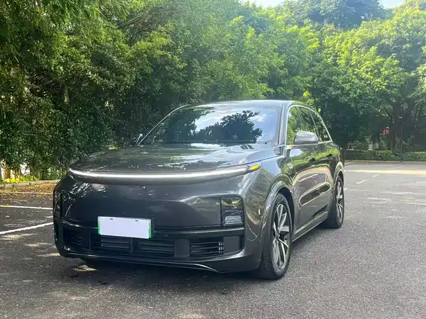 Li Auto L8 2024