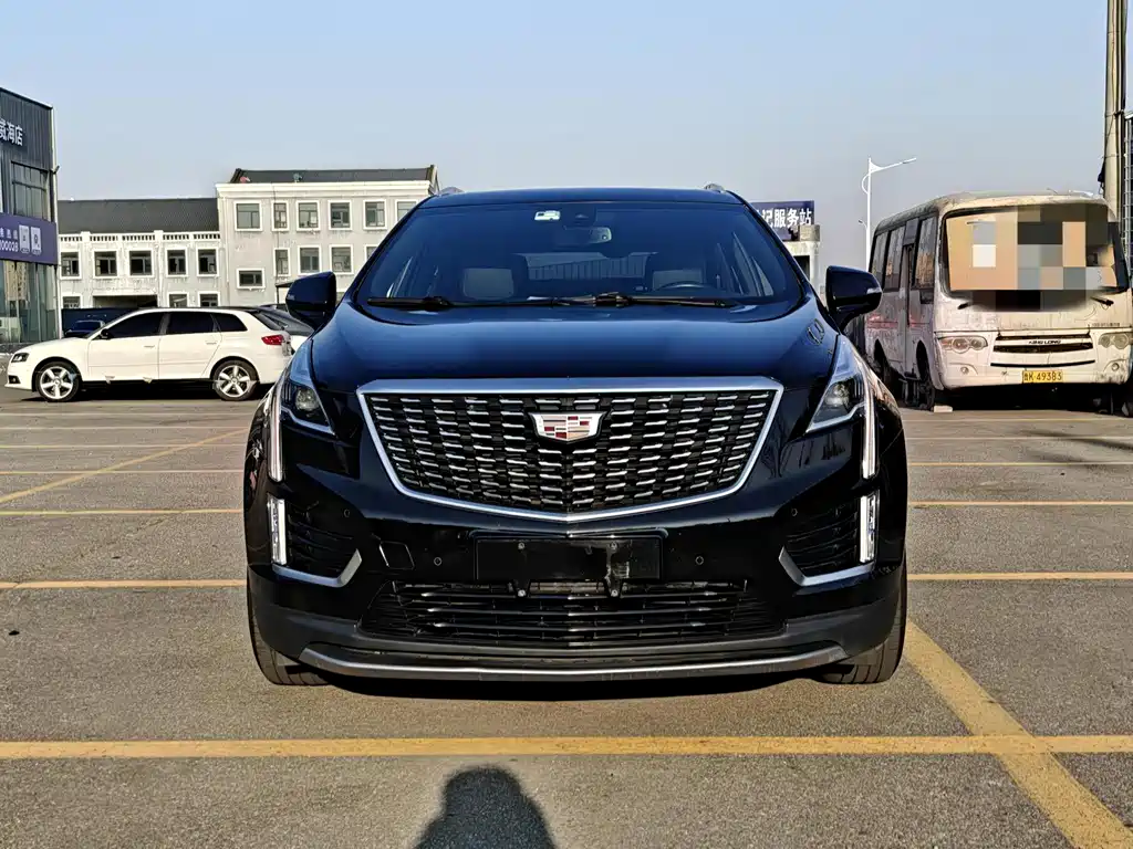 Cadillac XT5 2021 — фото 2