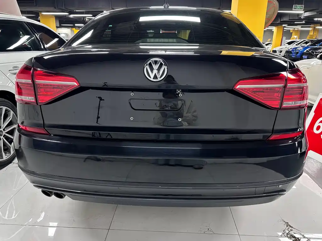 Volkswagen Passat 2018 — фото 11