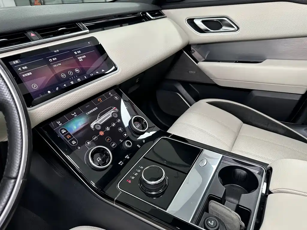 Land Rover Range Rover Velar 2019 — фото 16