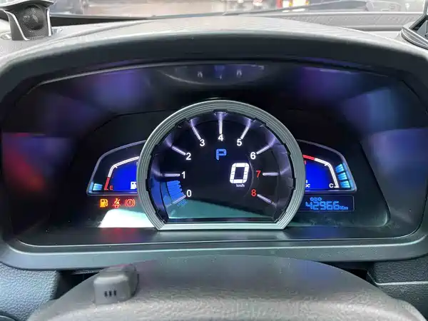Luxgen You6 SUV 2017