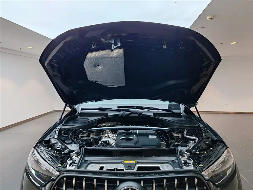 Mercedes-Benz GLC AMG 2025 — фото 13