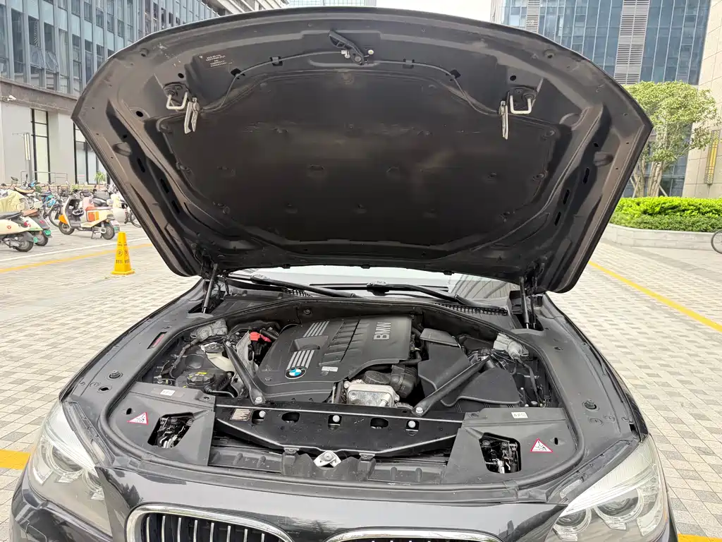 BMW 7 Series 2015 — фото 19
