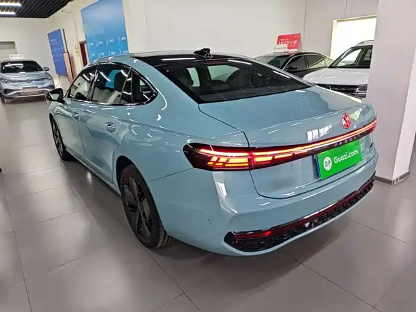 Volkswagen Passat 2024