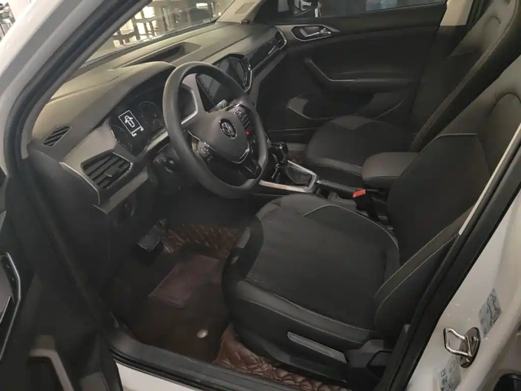 Volkswagen T-Cross 2019 — фото 15