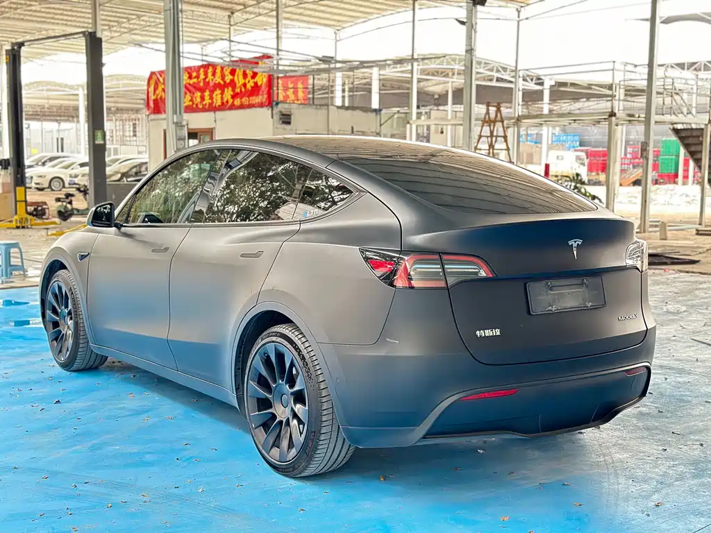 Tesla Model Y 2022 — фото 10