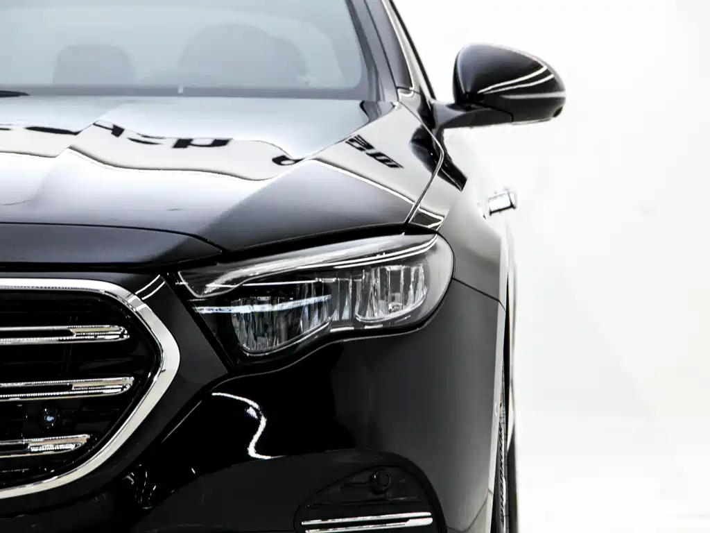 Mercedes-Benz E-Class 2025 — фото 18
