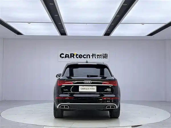 Audi Q5L 2021