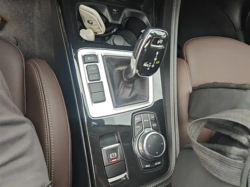 BMW 1 Series 2023 — фото 14