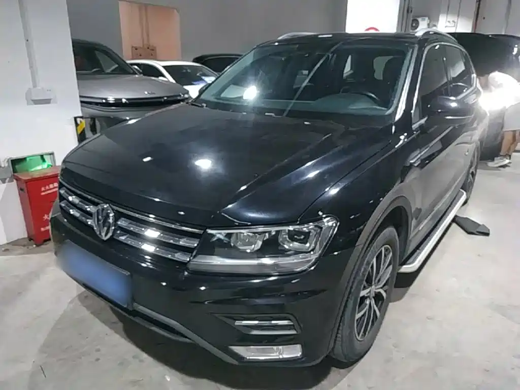 Volkswagen Tiguan L 2018 — фото 2
