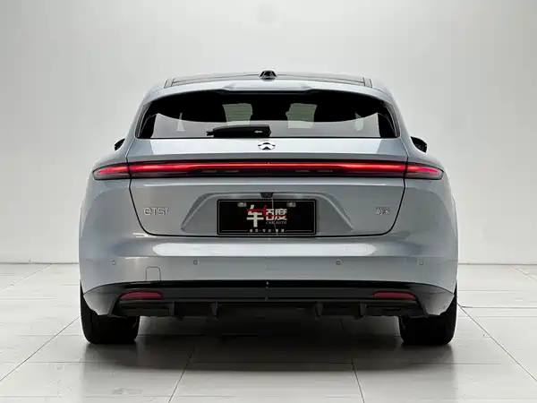 NIO ET5T 2025