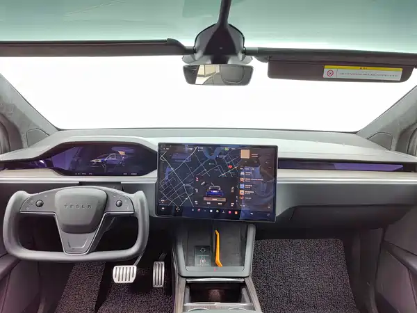 Tesla Model X 2023