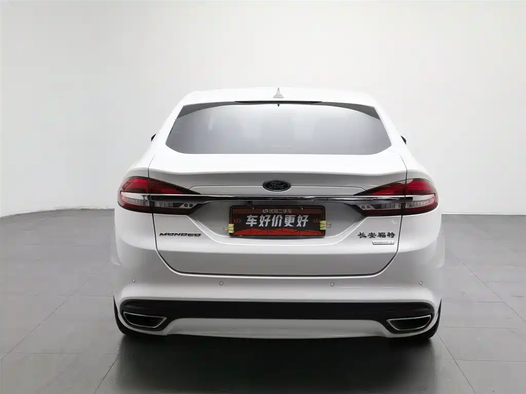 Ford Mondeo 2017 — фото 4