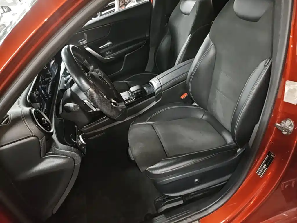 Mercedes-Benz A-Class 2019 — фото 15
