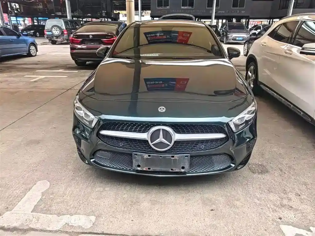 Mercedes-Benz A-Class 2019 — фото 2