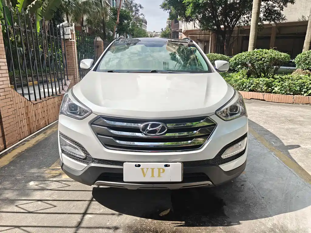 Hyundai Santa Fe 2015 — фото 2