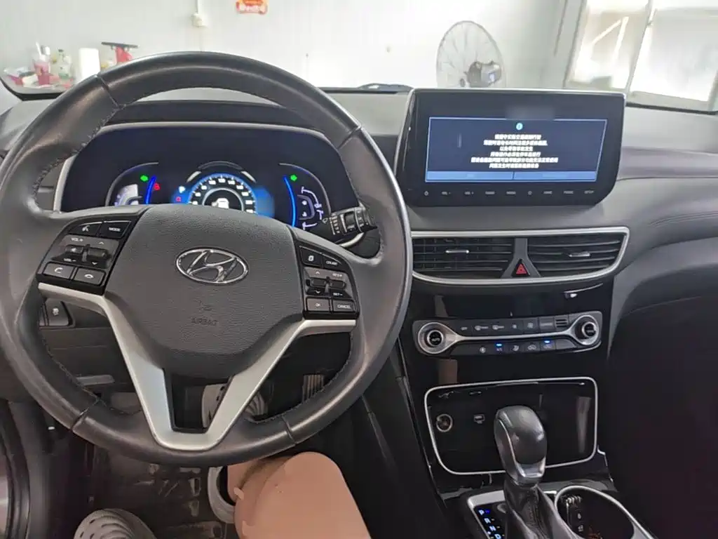 Hyundai Tucson 2020 — фото 10