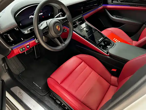 Porsche Panamera 2024