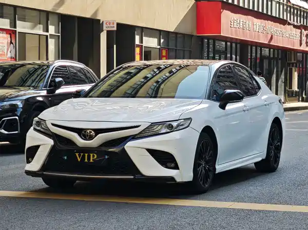Toyota Camry 2018