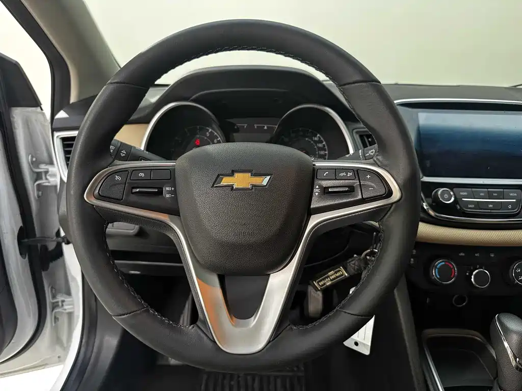 Chevrolet Cruze 2022 — фото 15