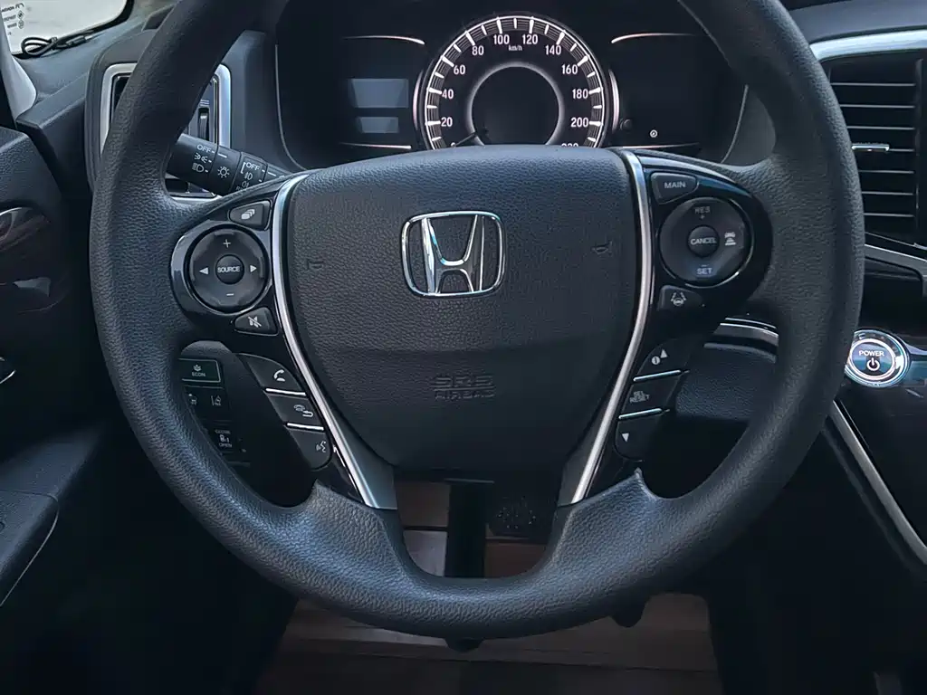 Honda Odyssey 2020 — фото 10