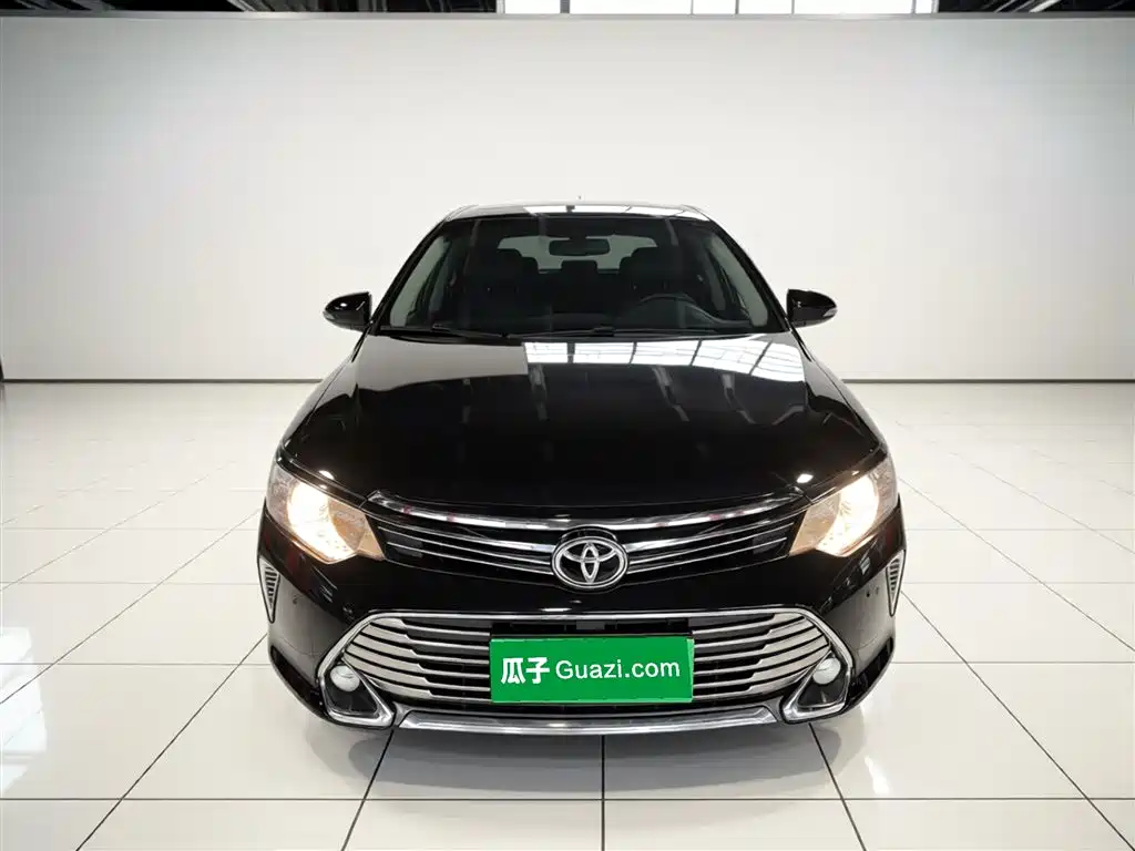 Toyota Camry 2017 — фото 3