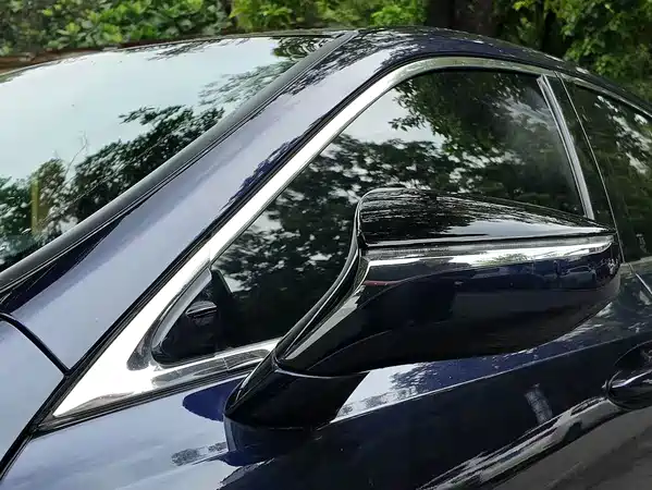 Lexus ES 2025