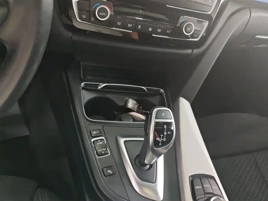 BMW 4 Series 2019 — фото 16