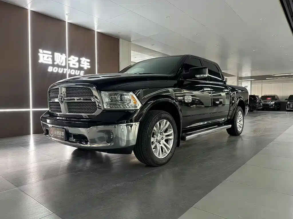 RAM Trucks 2016 — фото 1