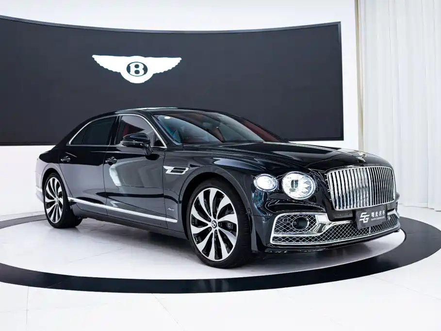 Bentley Flying Spur 2024 — фото 3