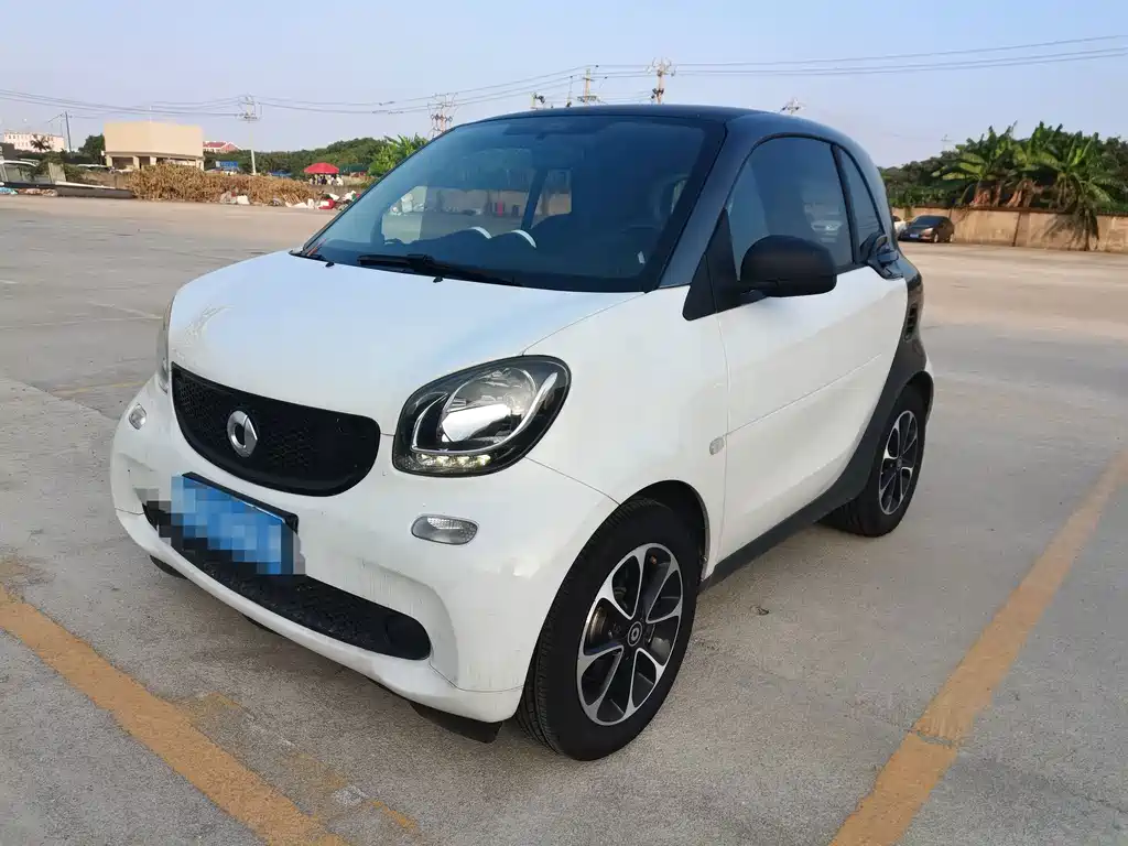 smart fortwo 2016 — фото 1
