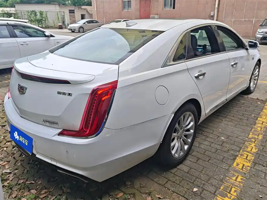 Cadillac XTS 2018 — фото 3