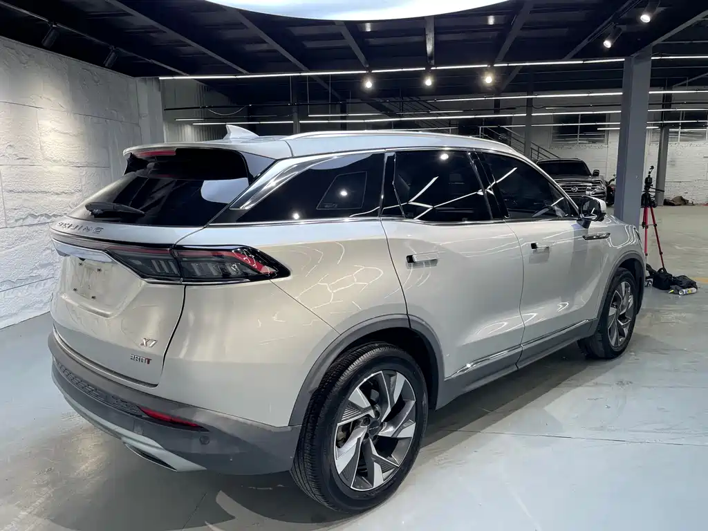BAIC X7 2021 — фото 20